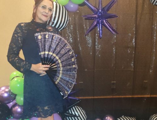 Tarot Readings with Moonlit Mamma, Lis McCoy
